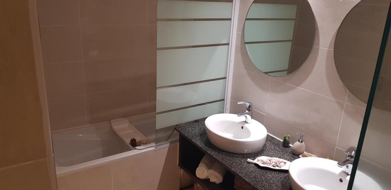 Palmae De Boucan Canot T2 St-Gilles A 200M De La Plage Сен-Жиль-ле-Бен Екстер'єр фото